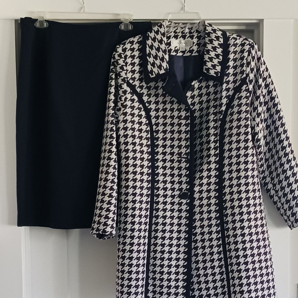 Houndstooth Suit Women's